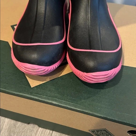 Women’s Hale Muck Boot (size 11) - Picture 9 of 9